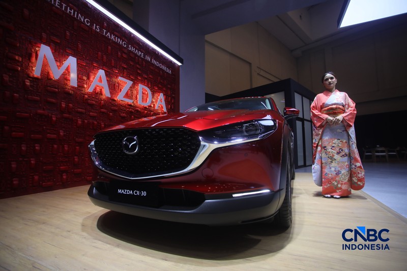 All New Mazda CX-30 yang dirakit di Indonesia ditampilkan dalam acara GIIAS 2026 di ICE BSD, Kabupaten Tangerang, Banten, Rabu (29/7/2026). (CNBC Indonesia/Faisal Rahman)