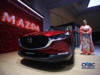 All New Mazda CX-30 yang dirakit di Indonesia ditampilkan dalam acara GIIAS 2026 di ICE BSD, Kabupaten Tangerang, Banten, Rabu (29/7/2026). (CNBC Indonesia/Faisal Rahman)