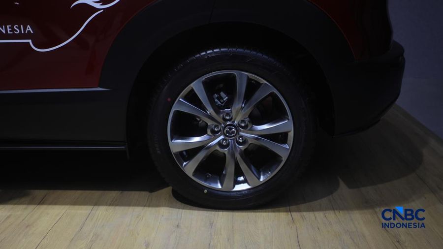 All New Mazda CX-30 yang dirakit di Indonesia ditampilkan dalam acara GIIAS 2026 di ICE BSD, Kabupaten Tangerang, Banten, Rabu (29/7/2026).