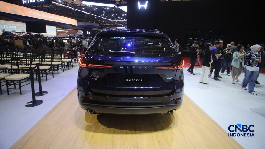 All New Mazda CX-5 ditampilkan dalam acara GIIAS 2026 di ICE BSD, Kabupaten Tangerang, Banten, Rabu (29/7/2026). (CNBC Indonesia/Faisal Rahman)