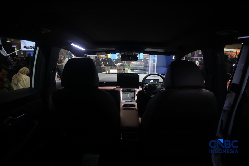 Geely Coolray ditampilkan dalam acara GIIAS 2026 di ICE BSD, Kabupaten Tangerang, Banten, Rabu (29/7/2026). (CNBC Indonesia/Faisal Rahman)