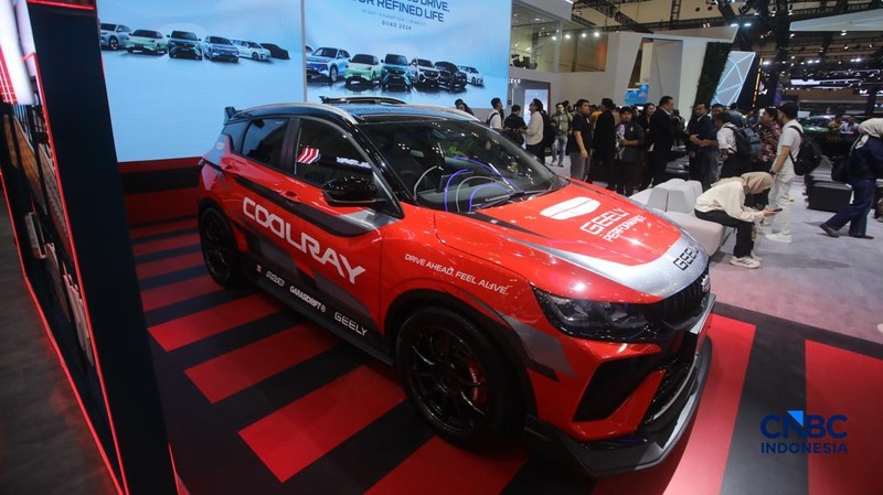 Geely Coolray ditampilkan dalam acara GIIAS 2026 di ICE BSD, Kabupaten Tangerang, Banten, Rabu (29/7/2026). (CNBC Indonesia/Faisal Rahman)
