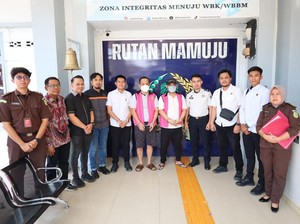 Video: Kasus Korupsi Eks Ketua DPRD Mamuju Dilimpahkan ke Jaksa