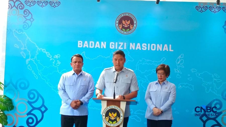 Kepala Badan Gizi Nasional (BGN) Sudaryono saat konferensi pers di kantornya, Jakarta, Rabu (29/7/2026). (CNBC Indonesia/Martyasari Rizki)