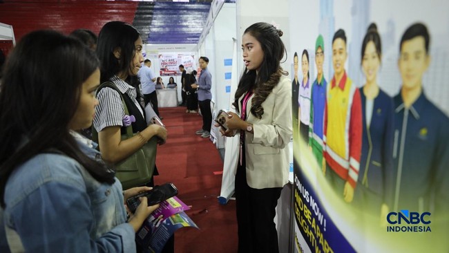 Catatan Terhadap Penurunan Tingkat Pengangguran Indonesia