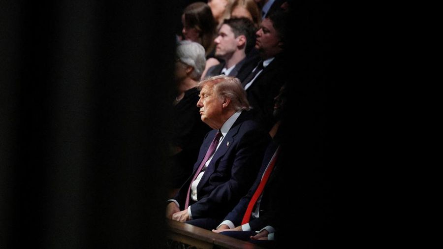 Presiden AS Donald Trump menghadiri upacara pemakaman mendiang Senator AS Lindsey Graham (R-SC) di Katedral Nasional Washington di Washington, D.C., AS, 28 Juli 2026.