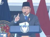 Presiden Prabowo Subianto Pimpin Upacara Pelantikan Pamong Praja Muda XXXIII IPDN 2026, di Lapangan Parade Kampus IPDN Jatinangor, Kabupaten Sumedang, Jawa Barat, Rabu (29/7/2026). (Tangkapan Layar Youtube/Sekretariat Presiden)