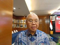 Ketua Umum APPBI, Alphonzus Widjaja saat ditemui di Auditorium Kemendag, Jakarta, Kamis (30/7/2026). (CNBC Indonesia/Martyasari Rizky)