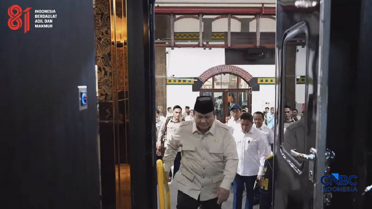 Cerita Prabowo Ungkap Jejak Soekarno di Stasiun Semarang Tawang