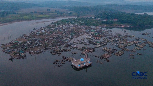 Air Bendungan Raksasa di Banten Hilang Dadakan, Muncul Kampung 'Hantu'