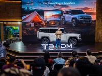 Jetour merilis T2 i-DM  pada penyelenggaraan Gaikindo Indonesia International Auto Show (GIIAS) 2026. (CNBC Indonesia/Ferry Sandi)