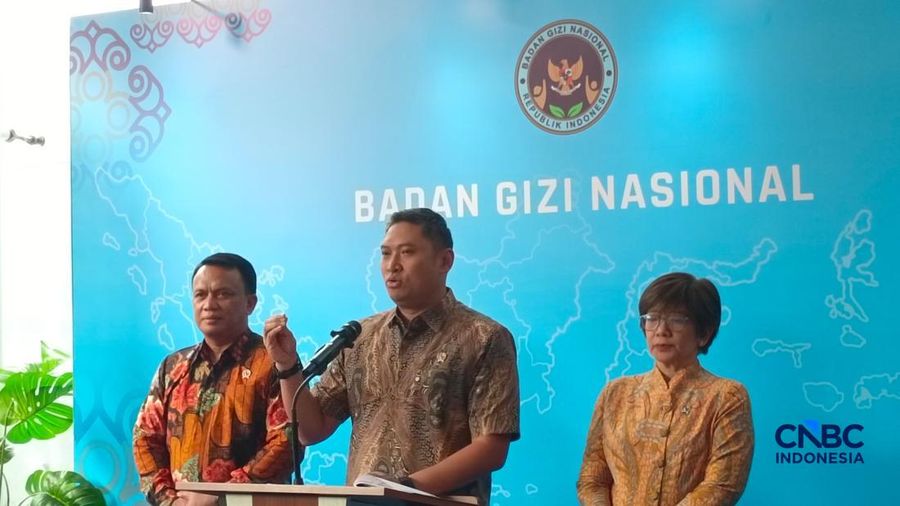 Kepala Badan Gizi Nasional (BGN) Sudaryono saat konferensi pers di Kantor BGN, Jakarta, Jumat (31/7/2026). (CNBC Indonesia/Martyasari Rizky)