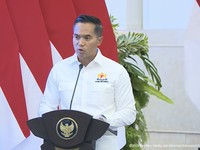 Ketua Umum Kamar Dagang dan Industri Inonesia (KADIN), Anindya Novyan Bakrie menyampaikan pemaparan saat melakukan pertemuan Pengusaha KADIN Pusat dan Daerah Seluruh Indonesia bersama Presiden Prabowo Subianto di Istana Merdeka, Jakarta, Jumat (31/7/