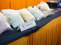 Konferensi Pers Penindakan Bea Cukai Terhadap Pembawaan Narkotika 26 KG Oleh Pilot  di Bandara Soekarno-Hatta Jumat (31/7). (Dok DJBC)