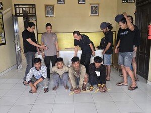 4 Pria Komplotan Pencuri 36 Baterai Induk PLN di Bone Ditangkap