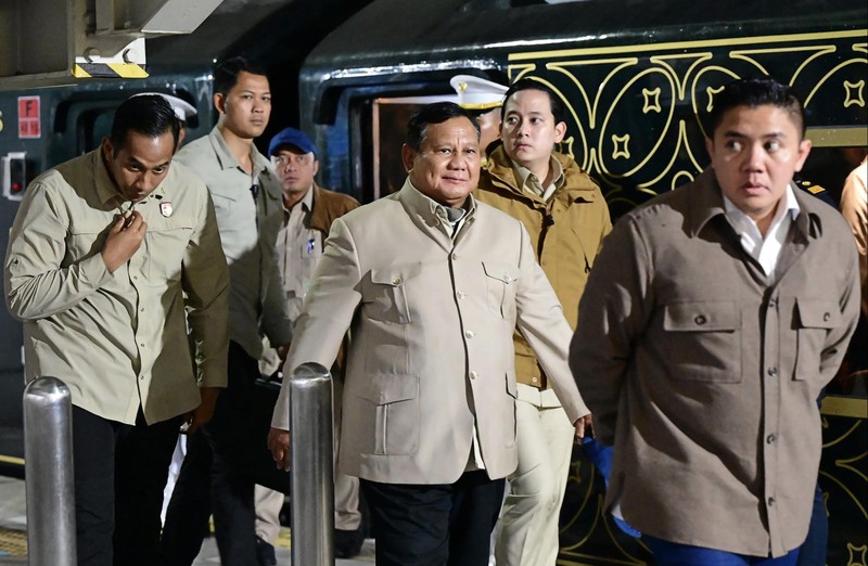 Presiden Prabowo Subianto kembali ke Jakarta menggunakan KA Nusantara Explorer. (Dok: Sekretariat.Kabinet)