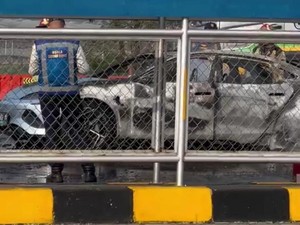 Mobil Listrik BYD Terbakar di Tol Cikampek