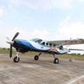 BNPB menyiagakan pesawat Cessna Caravan 208B PK-FPU di untuk Operasi Modifikasi Cuaca di Kalimantan Tengah. Bahan semai Natrium Klorida juga dipastikan dalam kondisi siap pakai di Posko OMC, Bandara Tjilik Riwut, Jumat (31/7). (Dok BNPB)