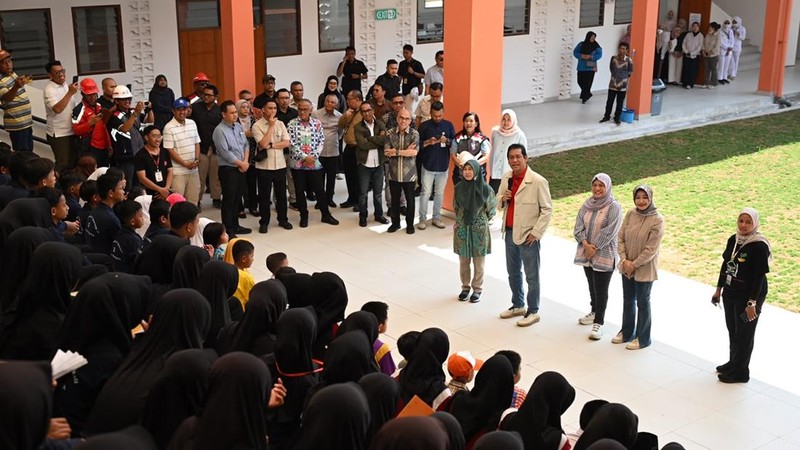 Menkeu Kunjungi Sekolah Rakyat Surabaya, Pastikan  Asrama dan Kelas Layak Guna . (Dok Kemenkeu)
