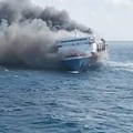 Kapal Mutiara Sentosa 2 rute Surabaya-Makassar terbakar di perairan Sumenep. (Dok Tangkapan Layar Ist)