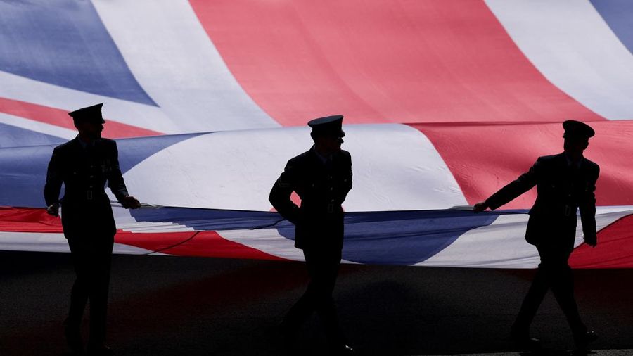 Ilustrasi bendera Inggris. (REUTERS/Andrew Boyers)
