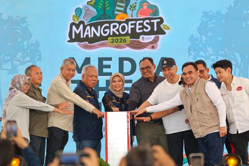 Kepala Otorita Ibu Kota Nusantara (IKN), Basuki Hadimuljono, membagikan momen saat mengendarai sepeda motor berkeliling kawasan IKN melalui akun Instagram pribadinya. (Instagram/basukihadimuljono)