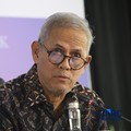 Ketua Dewan Komisioner LPS, Anggito Abimanyu saat Konferensi Pers Hasil Rapat Berskla KSSK III Tahun 2016 di Jakarta, Senin (3/8/2026). (CNBC Indonesia/Faisal Rahman)