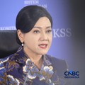 Ketua Dewan Komisioner OJK, Friderica Widyasari Dewi saat Konferensi Pers Hasil Rapat Berskla KSSK III Tahun 2016 di Jakarta, Senin (3/8/2026). (CNBC Indonesia/Faisal Rahman)