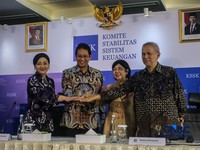 Konferensi Pers Hasil Rapat Berskla KSSK III Tahun 2016 di Jakarta, Senin (3/8/2026). (CNBC Indonesia/Faisal Rahman)