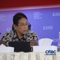 Menteri Keuangan, Purbaya Yudhi Sadewa dan Pjs Gubernur Bank Indonesia, Destry Damayanti berbincang saat Konferensi Pers Hasil Rapat Berskla KSSK III Tahun 2016 di Jakarta, Senin (3/8/2026). (CNBC Indonesia/Faisal Rahman)