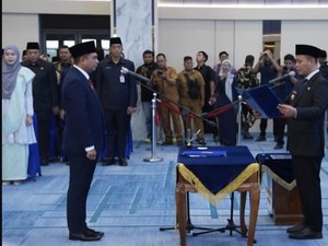 Wali Kota Agung Nugroho Lantik Zulhelmi Arifin Jabat Sekda Pekanbaru