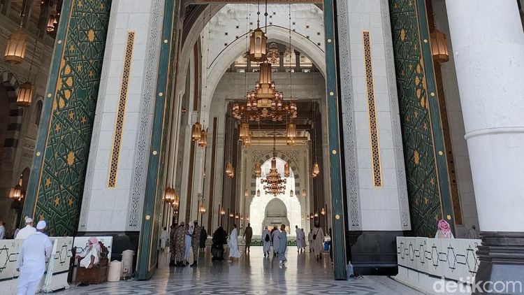 Potret Wajah Baru Masjidil Haram usai Perluasan Ketiga