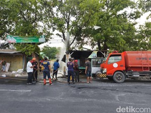 Warung Dawet di Kadilangu Demak Terbakar