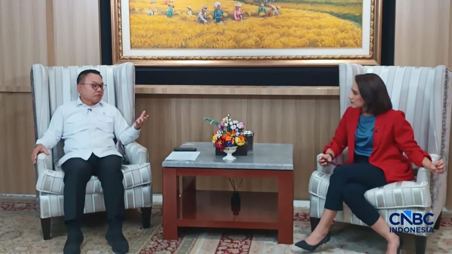 Wawancara CNBC Indonesia dengan Kepala Staf Presiden Dudung Abdurachman di Kantor KSP, Jakarta, Senin (3/8/2026). (CNBC Indonesia/Pratama Guitarra)