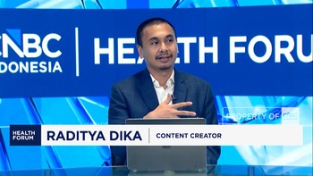Cerita Raditya Dika Jaga Kesehatan Gigi, Abis Ngopi Langsung Sikat Gigi