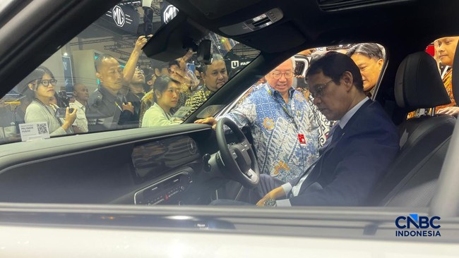 Penjualan Mobil Juli Naik 33%, Purbaya Benar-Daya Beli Warga RI Kuat?