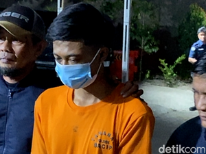 Ngamuk ke Ortu, Pemuda Bandung Bakar Motor hingga 3 Rumah