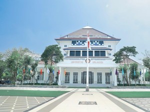 9 Universitas Terbaik di Jawa Timur Versi THE WUR 2027, Unair atau UB Nomor Satu?