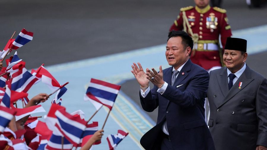 Upacara penyambutan kenegaraan kunjungan Perdana Menteri Thailand Anutin Charnvirakul digelar di Istana Merdeka, Jakarta Pusat, Senin (3/8/2026). (REUTERS/Willy Kurniawan)