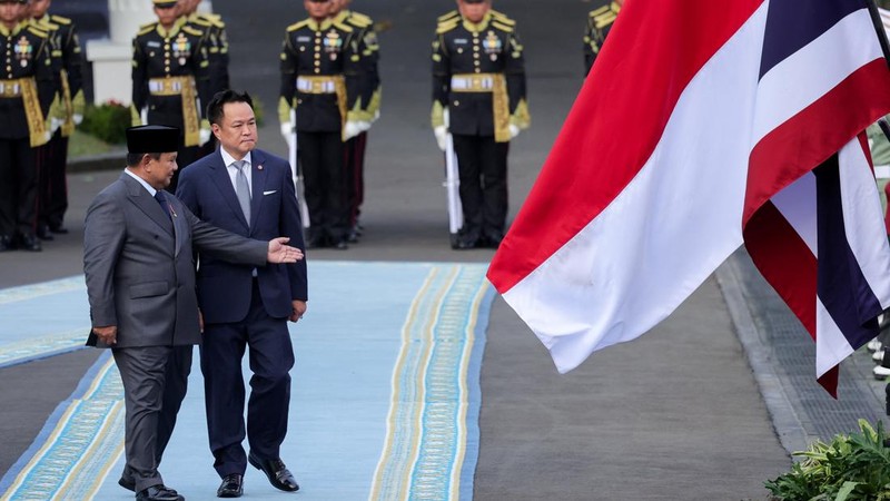 Upacara penyambutan kenegaraan kunjungan Perdana Menteri Thailand Anutin Charnvirakul digelar di Istana Merdeka, Jakarta Pusat, Senin (3/8/2026). (REUTERS/Willy Kurniawan)