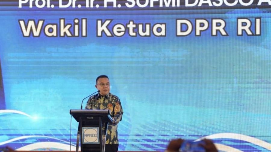 Wakil Ketua Dewan Perwakilan Rakyat dari Fraksi Gerakan Indonesia Raya Sufmi Dasco Ahmad menghadiri Rapat Kerja Koordinasi Nasional (Rakerkornas) Asosiasi Pengusaha Indonesia (Apindo) di Hotel Claro, Kota Makassar, Provinsi Sulawesi Selatan, Selasa (