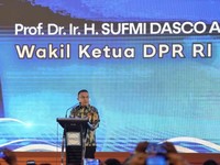 Wakil Ketua Dewan Perwakilan Rakyat dari Fraksi Gerakan Indonesia Raya Sufmi Dasco Ahmad menghadiri Rapat Kerja Koordinasi Nasional (Rakerkornas) Asosiasi Pengusaha Indonesia (Apindo) di Hotel Claro, Kota Makassar, Provinsi Sulawesi Selatan, Selasa (