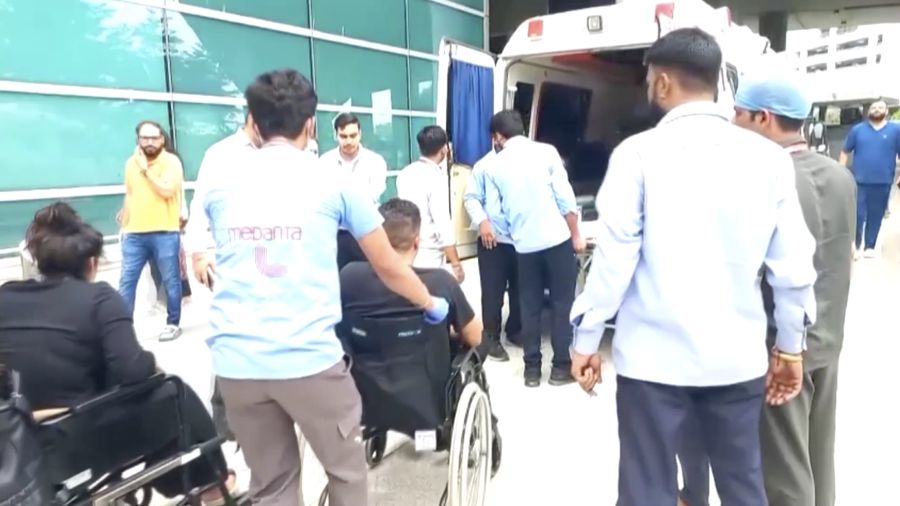 Beberapa penumpang dan awak kabin Air India mengalami cedera setelah pesawat yang melayani rute Phuket, Thailand, menuju Delhi, India, mengalami turbulensi singkat saat penerbangan pada Selasa (4/8/2026).