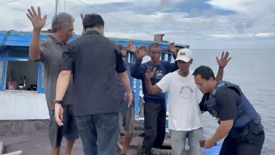 Direktorat Jenderal Bea dan Cukai (DJBC) keberhasil menggagalkan upaya penyelundupan 99,5 ton rotan utuh yang diduga akan diekspor secara ilegal ke Tawau, Malaysia. (Dok. Direktorat Jenderal Bea dan Cukai)