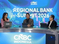 Direktur Utama Bank Jakarta, Agus Haryoto Widodo saat menyampaikan pemaparan dalam acara Regional Bank Summit 2026 di Jakarta, Rabu (5/8/2026). (CNBC Indonesia/Muhammad Sabki)