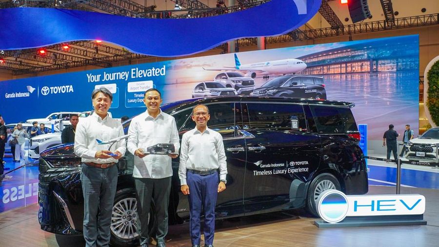 Toyota mengenalkan Hybrid dengan cara pengenalan kepada calon pelanggan yang masih ragu menggunakan kendaraan elektrifikasi. di GIIAS 2026. (Dok. PT Toyota-Astra Motor)