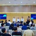Marketing Director PT Toyota-Astra Motor (TAM), Bansar Maduma (tengah) dan Marketing Director PT Toyota-Astra Motor (TAM), Hiroyuki Oide (kanan) di GIIAS 2026. (Dok. PT Toyota-Astra Motor)