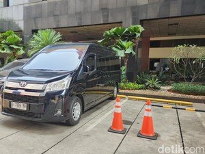 Ini Mobil Bupati Pemalang Saat Bawa Duit Rp 451 Juta-Kena OTT di Jakarta