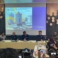 Purbaya Yudhi Sadewa, Menteri Keuangan, ⁠Nufransa Wira Sakti, Plt. Direktur Jenderal Perimbangan Keuangan dan Ubaidillah Amin, Staf Khusus Menteri Keuangan Bidang UMKM Keuangan dalam acara Media Briefing dengan Menteri Keuangan Purbaya Yudhi Sadewa