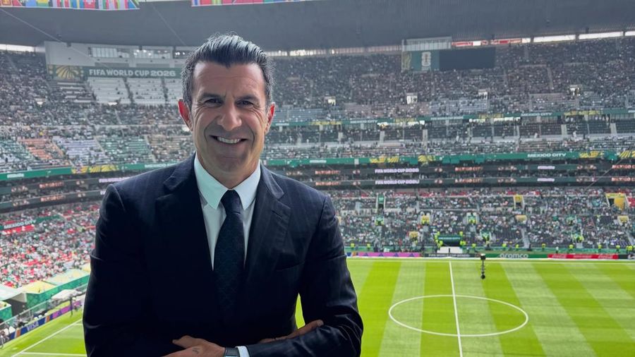 Gelandang legendaris Portugal, Luis Figo. (Facebook/luisfigoofficial)